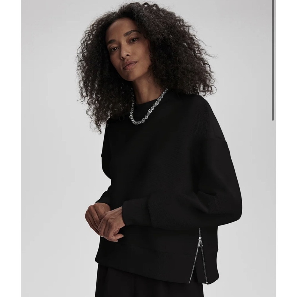 NWOT Varley Adelyn Sweat $148 MSRP (COLOR BLACK) XS